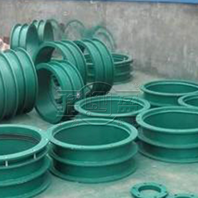 <a href=https://www.www.luoying68.com target=_blank class=infotextkey>柔性防水套管</a>喷涂环节